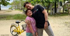 Jake Ejercito tours Siargao with daughter Ellie
