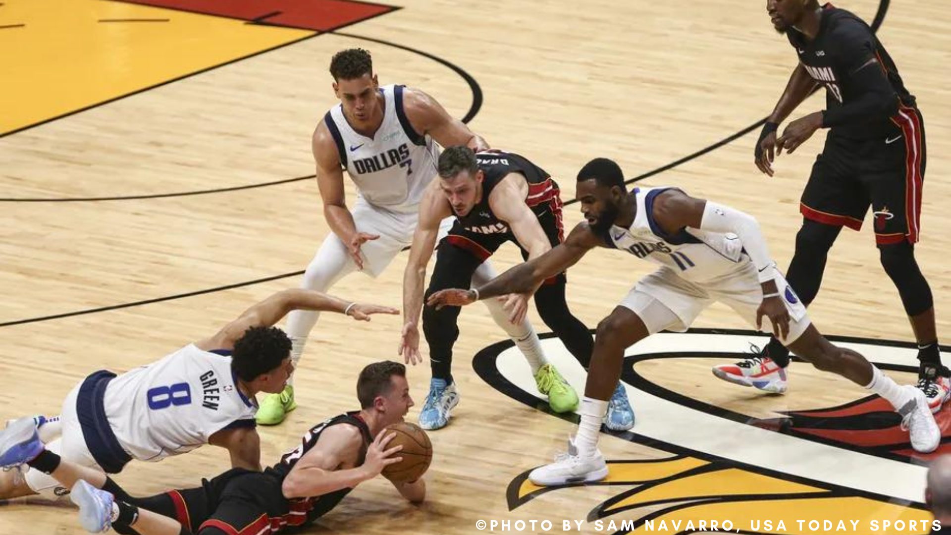 Hardaway dominates in the Heat vs Mavericks game