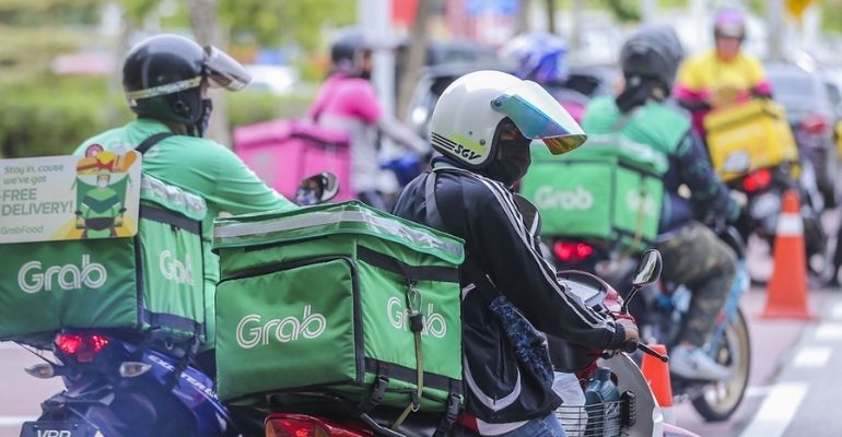 Eleazar reminds delivery riders to wear face masks properly, no smoking