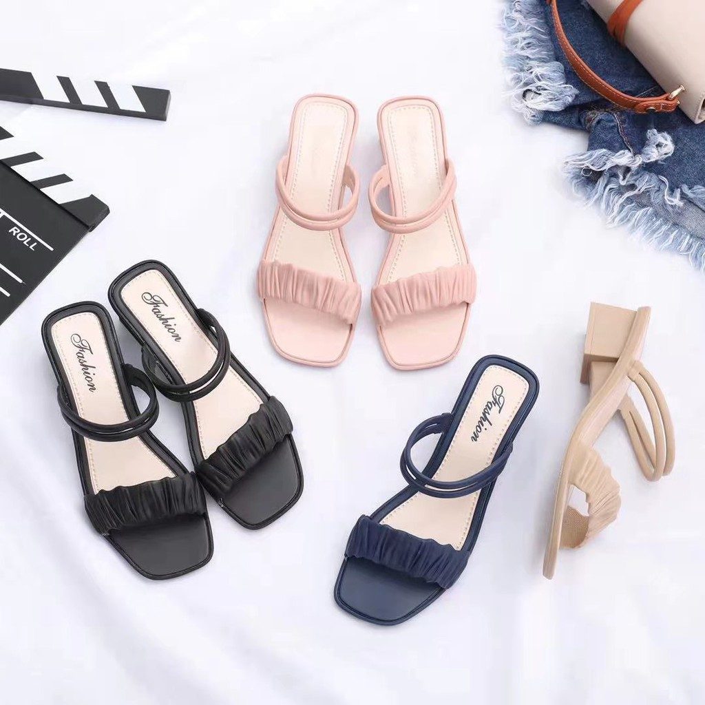 korean-heeled-sandals