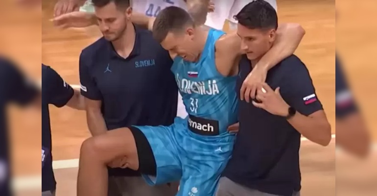 nuggets vlakto cancar suffers torn acl from exhibition game