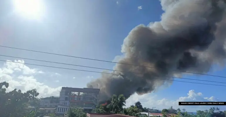 massive fire displaces over 100 families in southern cebu