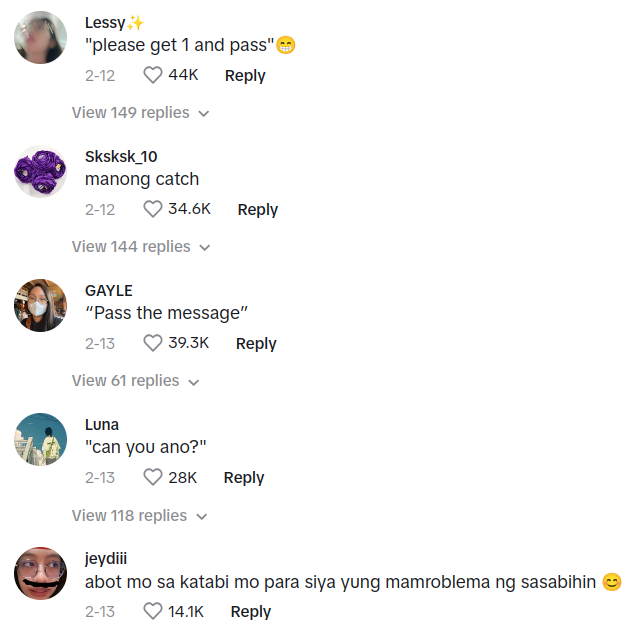 Filipinos commenting on tiktok showcasing humor in cultural dilemma on jeepney fare payment
