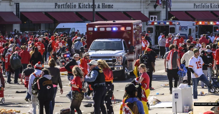 Gunfire erupts at Kansas City super bowl parade