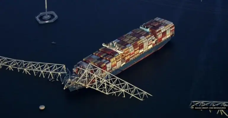Cargo ship collides with Baltimore bridge, 6 missing