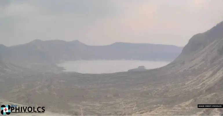Volcanic smog is observed  over Taal Caldera